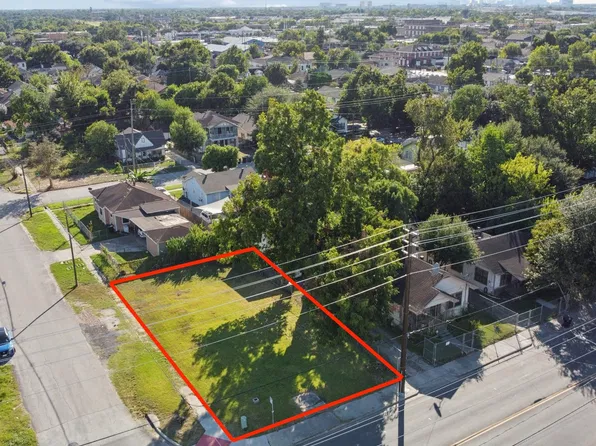 6950 Canal St, Houston, TX 77011