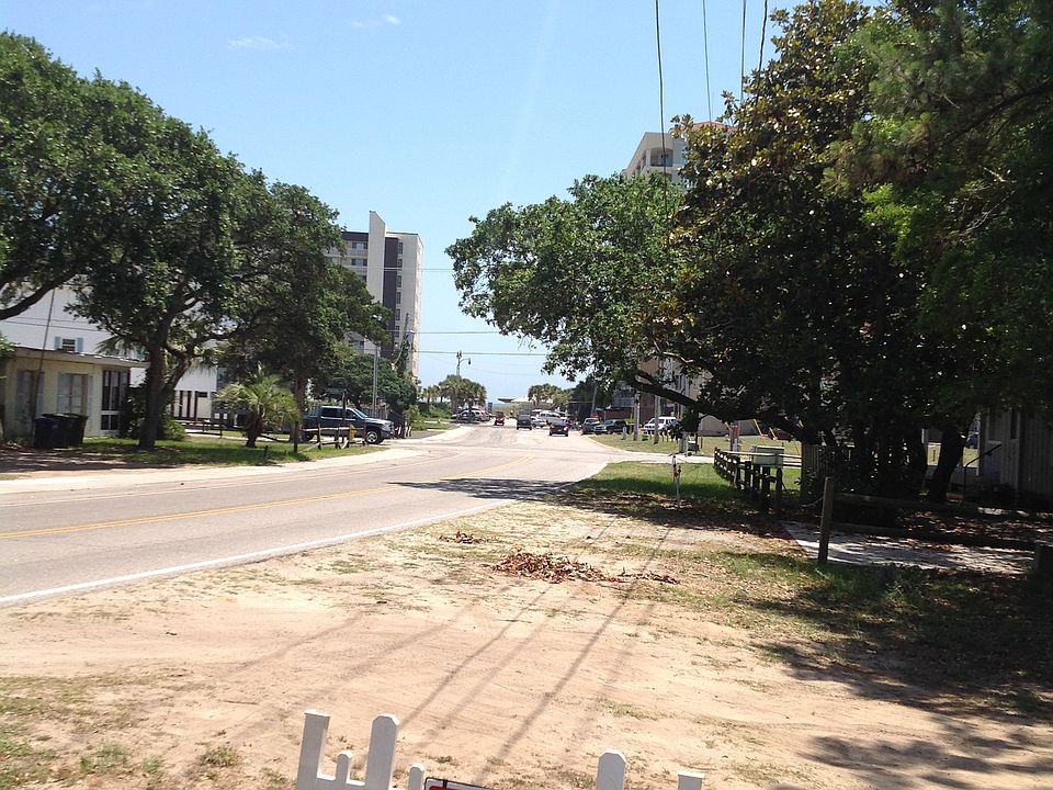 1st image of 400 6th Ave S #10