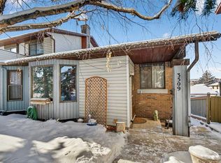 3509 SE 49th St SW, Calgary, AB T3E 6N8