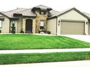 6109 NW 107th St, Kansas City, MO 64154