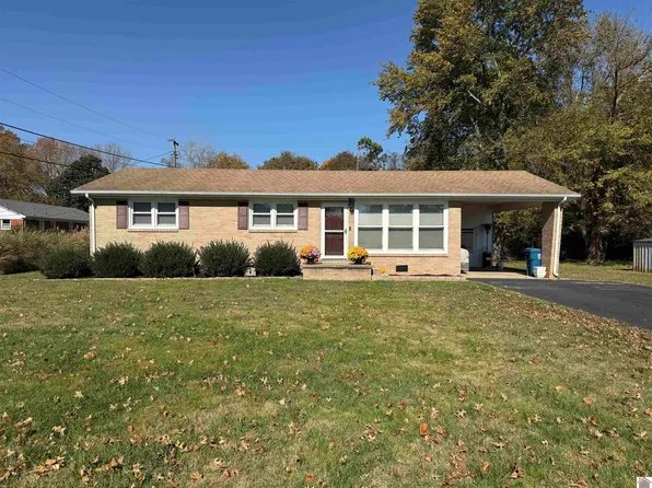 1306 Peggy Ann Dr, Murray, KY 42071