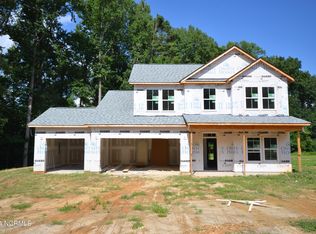 1320 Lamms Grove Rd, Carthage, NC 28327