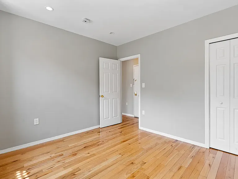 723 11th Ave #2A — Photo 5