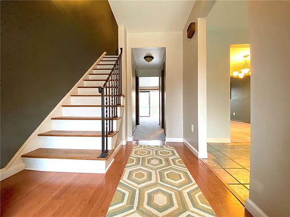 3rd image of 258 Rainprint Ln