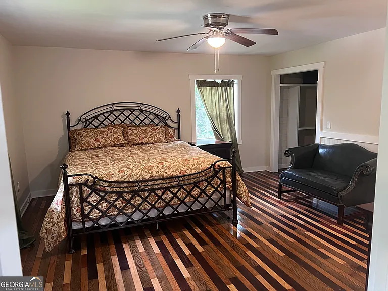 66 Logan Ln — Photo 10