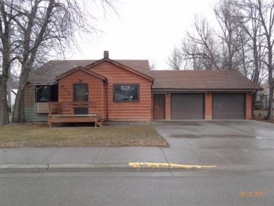 513 1st Ave W, Roundup, MT, 59072