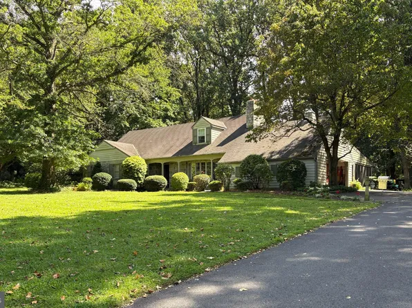 4 Woods Ln, Parkesburg, PA 19365