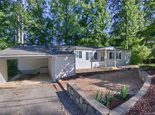 117 Burge Mountain Rd, Hendersonville, NC 28792