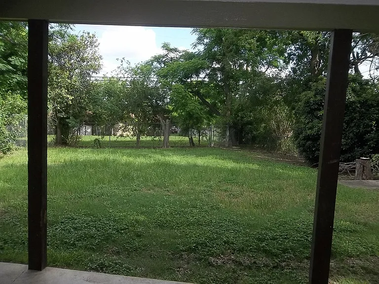 210 Loma Vista Dr S — Photo 18
