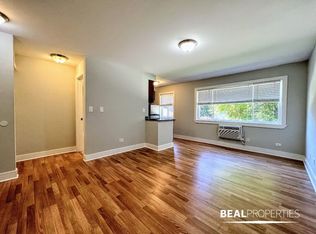 (Undisclosed Address), Highland Park, IL 60035