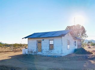 310 Sunny Vista Rd, Landers, CA 92285
