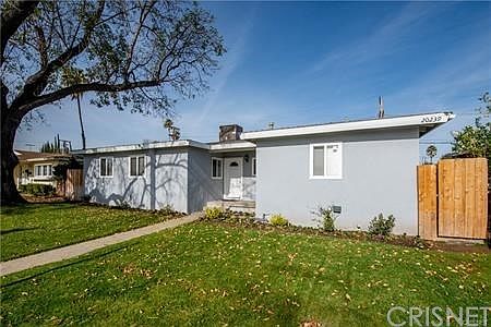 3rd image of 20237 20239 Vanowen St