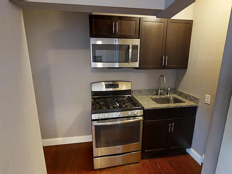 113 Comstock Ave #3 — Photo 4