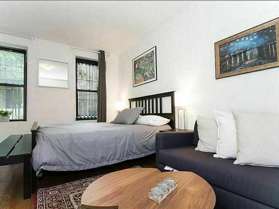 3rd image of 65 Avenue D APT 2