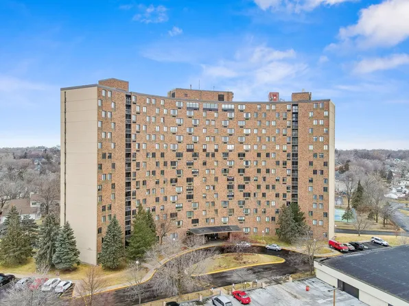 1181 Edgcumbe Rd APT 712, Saint Paul, MN 55105