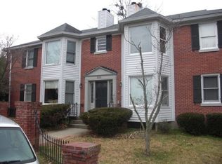 426 Sprite Rd APT 3, Louisville, KY 40207