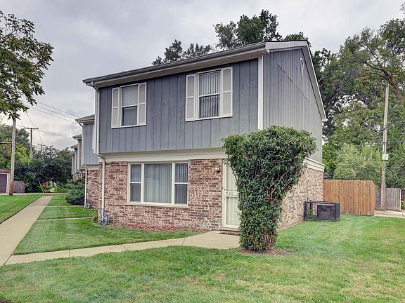 3rd image of 8020 S Kingston Ave #8020