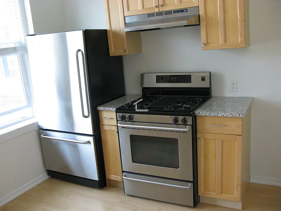 2033 Commonwealth Ave #4