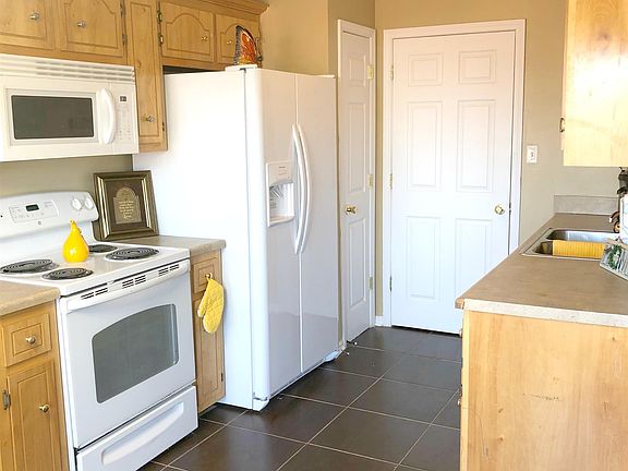 3rd image of 3787 Tamera Ln