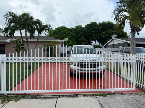 4443 NW 203rd Ter #1, Opa Locka, FL 33055