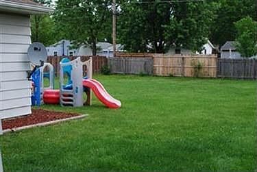 4th image of 936 Fairwood Blvd