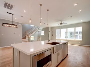 5528 Larkin St #C, Houston, TX 77007