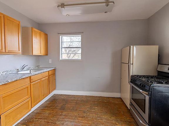 5th image of 1604 Harrison St