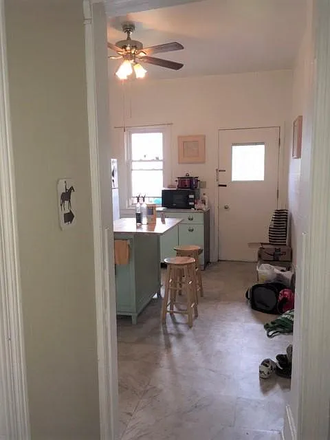 Building Photo - 3423 N Paulina St #1