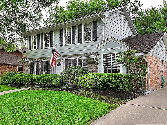 3rd image of 12431 Westella Dr