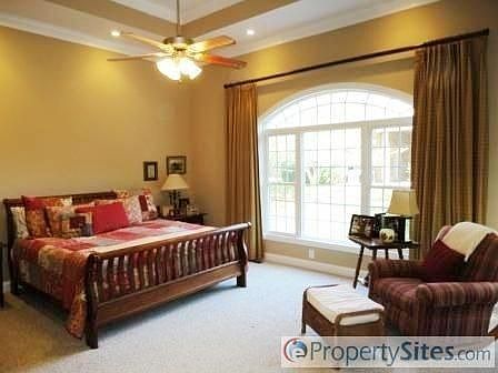 5th image of 1092 Fleming Way
