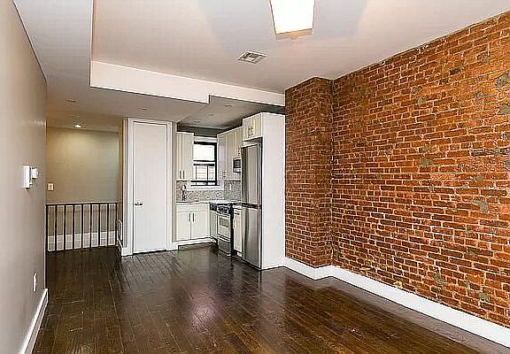 5th image of 207 Saint James Pl APT 1L