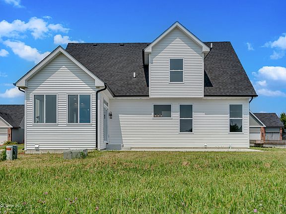 2nd image of 2080 Waters Edge Dr
