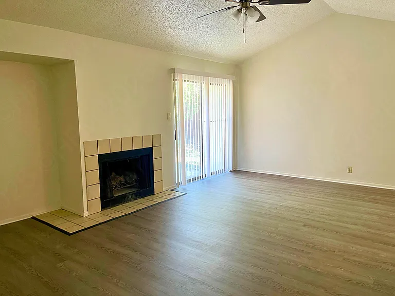7315 Ridge Bch — Photo 11