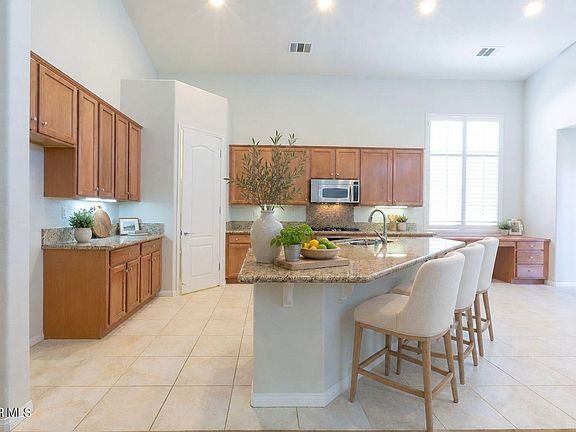 3rd image of 41640 Merryvale Ln