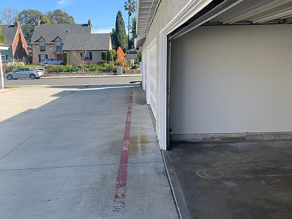 Entry to garage from street