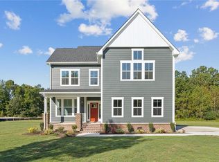 3411 Mintonville Point Dr, Suffolk, VA 23435