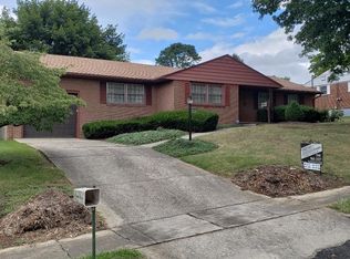 316 E Fairlawn Dr, Covington, VA 24426