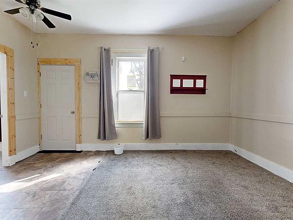 4th image of 538 E 12c St N