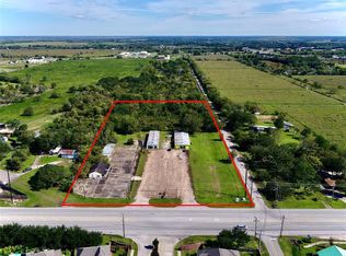 1716 N Gordon St, Alvin, TX 77511