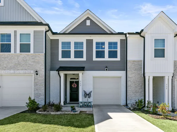 713 Putney Hill Rd, Zebulon, NC 27597