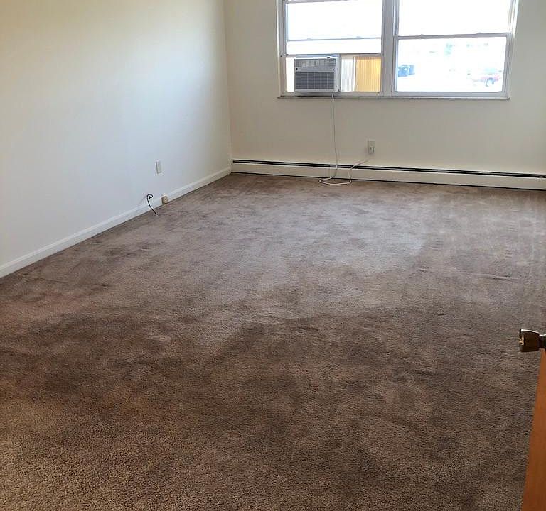 1st image of 1589 Kinney Ave APT 6