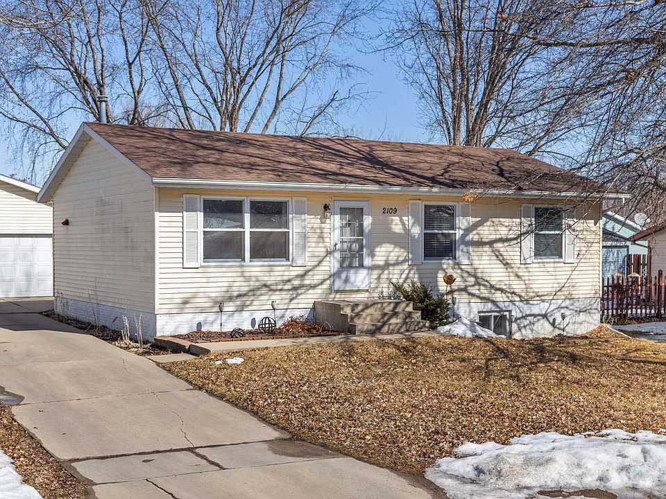 2109 49th Ln NW, Rochester, MN 55901 Zillow