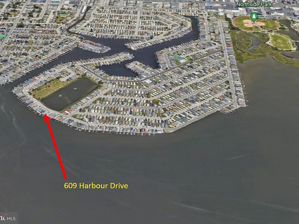 1st image of 609 Harbour Dr