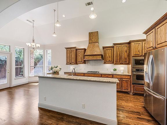 5th image of 5769 Foard Dr