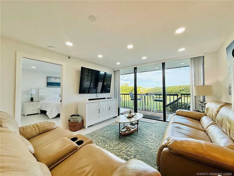8800 S Ocean Dr #102 — Photo 24