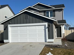 3400 W Remembrance Dr, Meridian, ID 83642
