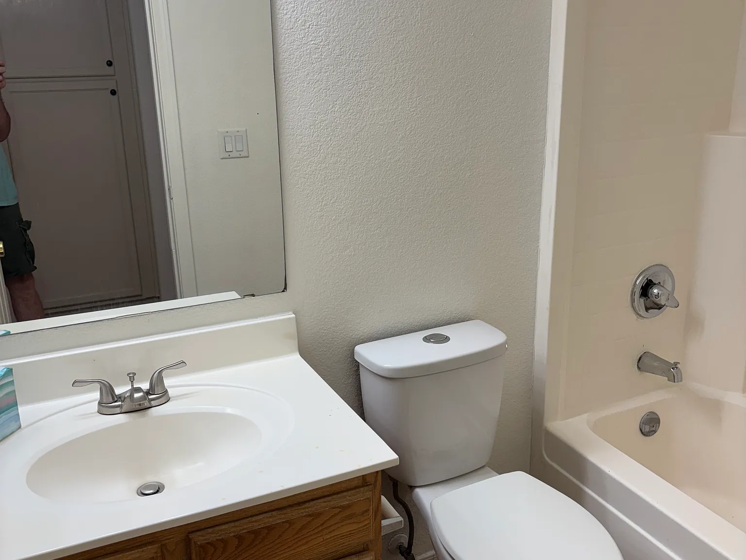 3 bed, 1367 sqft, $1,800 — Photo 1