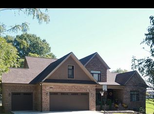 1292 Recreation Club Rd, Hickory, NC 28602