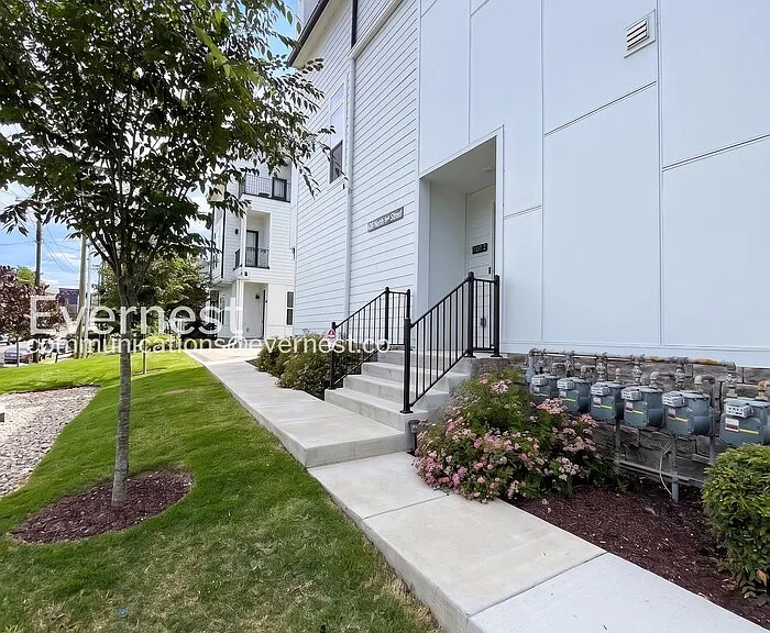 206 N 9th St #D — Photo 2
