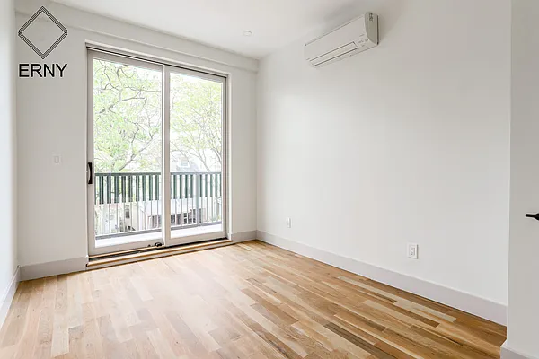 Rented by ERNY LLC | media 6